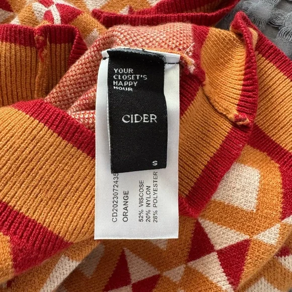 Cider Retro Knit Polo Shirt - Orange and Red Geometric Pattern - Picture 3 of 4